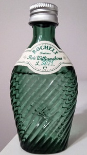 Picture of bottle Rochelt (Tyrol, Austria) – Rote Williamsbirne (Red Williams Pear), 2013/2021, L.38/21, 50%